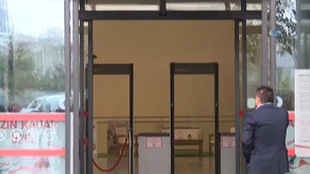 Avm Genel Müdürü: Yarım Saat İçerisinde Alışveriş Merkezimizi Hizmete Açacağız