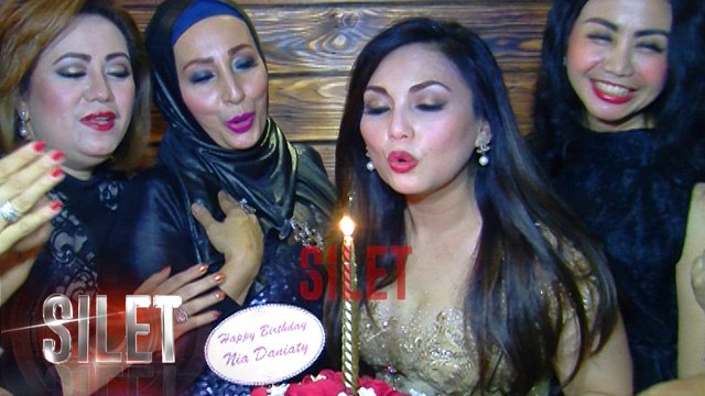 Perayaan Ulang Tahun Nia Daniaty ke-53 - Silet 18 April 2017