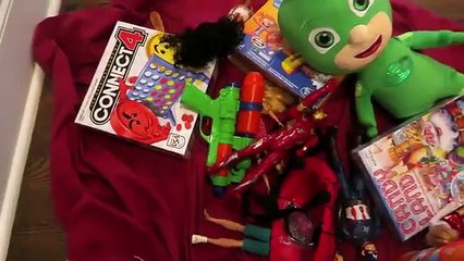 Bad Baby Santa Claus STUCK In Chimney! - Shasha, Shiloh Fire BOMB