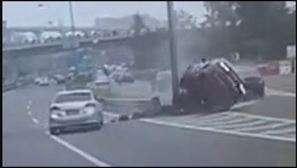 Driving in Asia - Car Accidents Compilation 2015 (8)