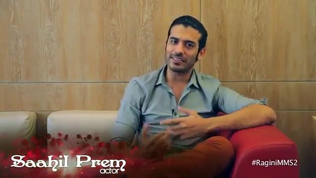 Sunny Leone Begind The Hot Scenes In Ragini Mms22