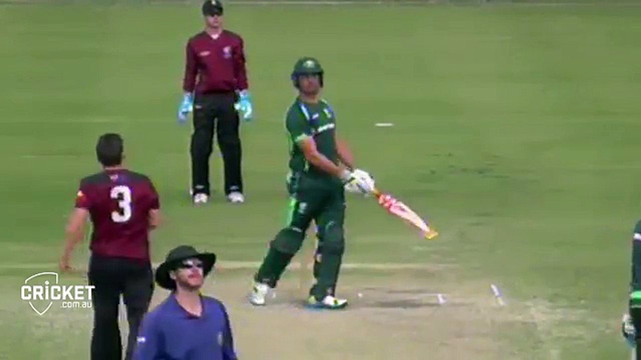 Stoinis hits six sixes in an over