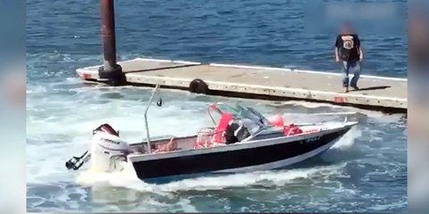 Un homme tente d'arrêter un bateau qui tourne en rond !