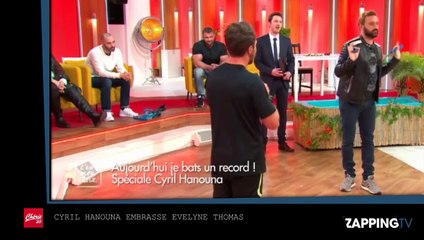 Cyril Hanouna embrasse Evelyne Thomas