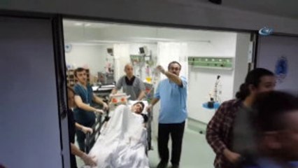 Bıçaklı Saldırıya Uğrayan Ortaokul Öğrencisi Ağır Yaralandı