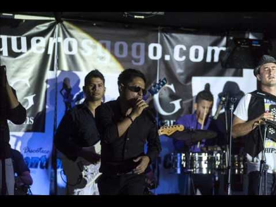 Osmar Pérez y Los Chiches Vallenatos- Tu Confesión  ( Vivo )