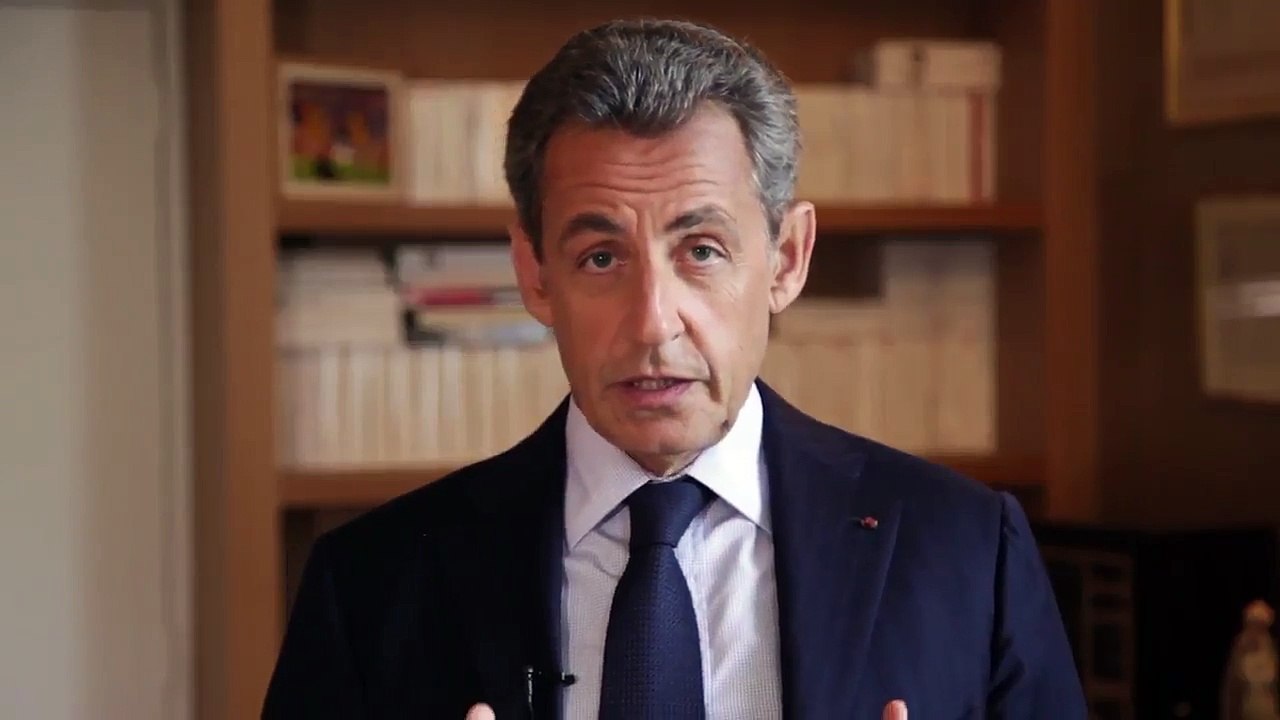 Regardez Nicolas Sarkozy qui lance un appel au rassemblement derrière François Fillon