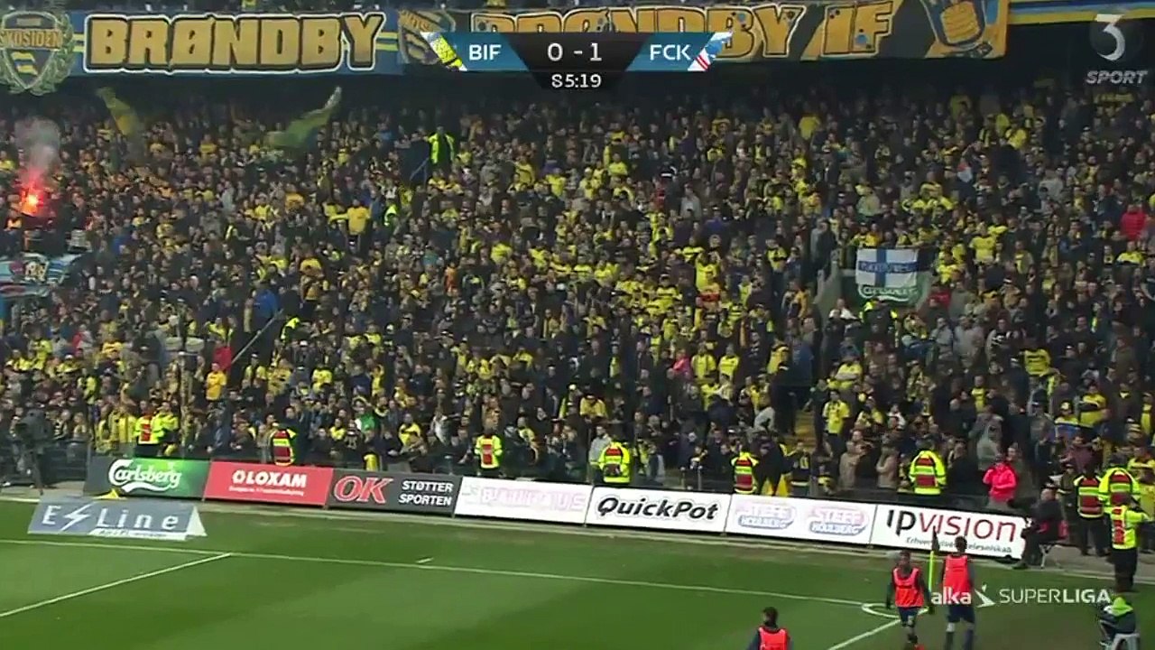 Rats thrown on the pitch during football match in Denmark
