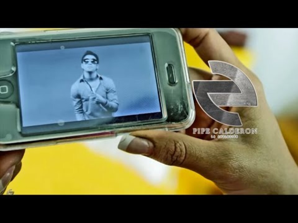 Pipe Calderón Feat. Guelo Star - Amigas Celosas (Making Of) ®