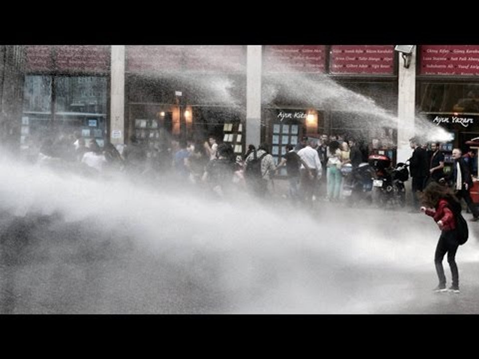 Bolivia's interior minister beaten to death by striking miners | Oneindia News