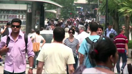 FMI projeta crescimento fraco para o Brasil em 2017 e 2018