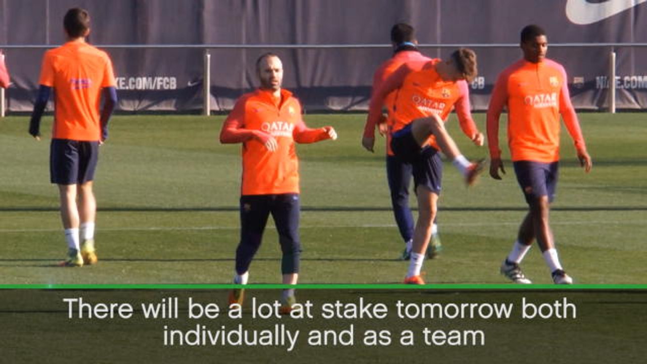 Iniesta ignoring contract talk