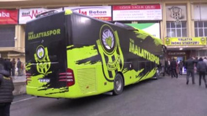 Bakan Tüfenkci, Evkur Yeni Malatyaspor'un Yeni Takım Otobüsünü Teslim Etti