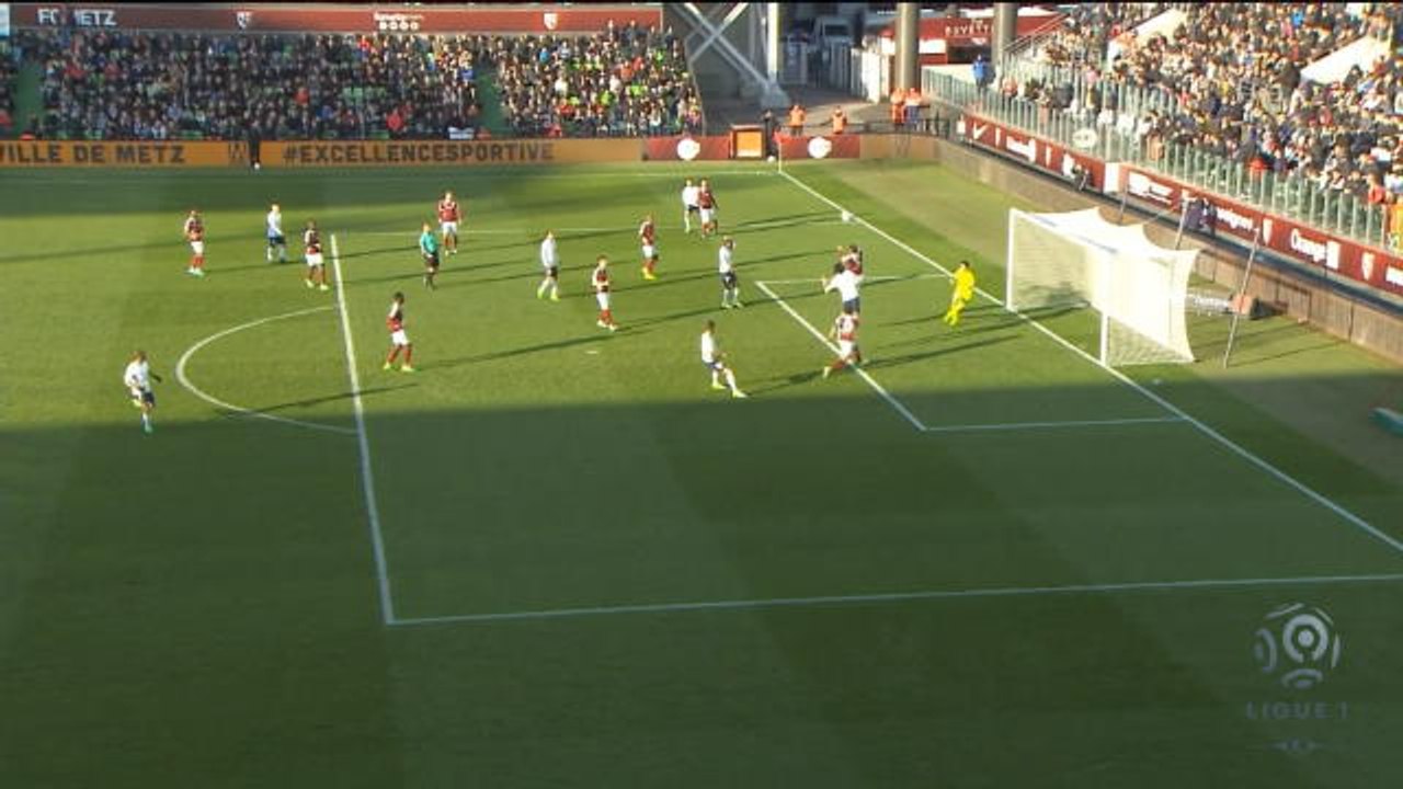 Cavani nets 30th goal of season