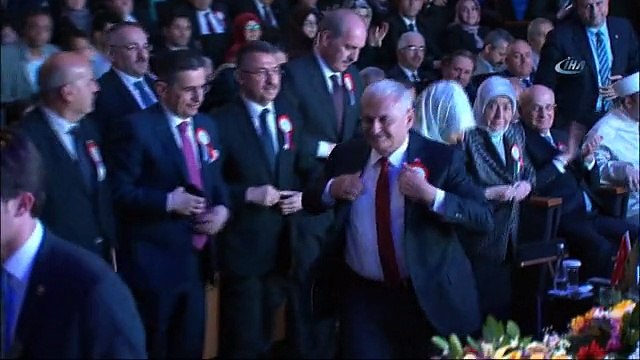 Başbakan Binali Yıldırım: Tunceli'de Göreve Giderken Olumsuz Hava Şartlarından Dolayı Düşen Bir...