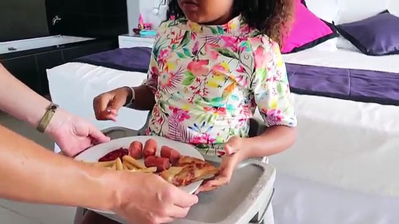 Bad Baby Tiana Real Food Fight Messy Bubble Bath Explosion Mommy Freaks Out!