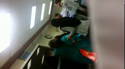 Here is the Clear Footage of FIA Officer Brutally Beating 2 Females at Islamabad Airport
