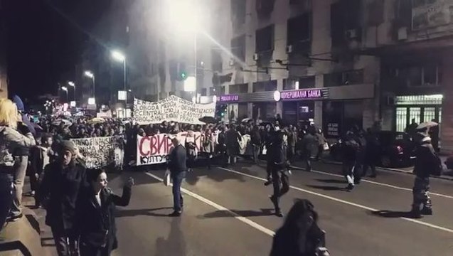 Anti-Vucic Rallies Resume in Belgrade After Easter Weekend