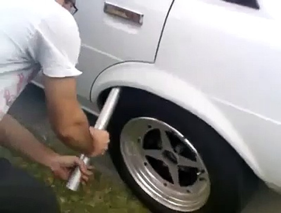 Guard Rollin like a boss