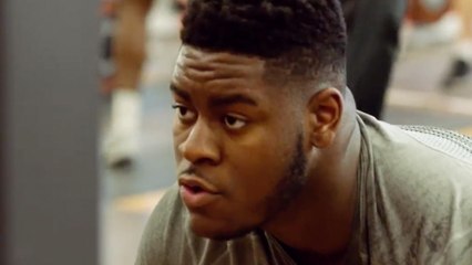 Tennessee's #1 Overall Recruit Trey Smith Beats The SH*T Out Of Ole Miss Recruit Over Headphones