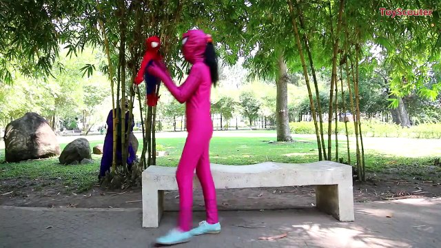 Joker Kidnaps Baby from Pink Spidergirl w_ Spiderman