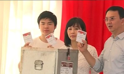 Ahok Mencoblos di TPS 56 Pantai Mutiara