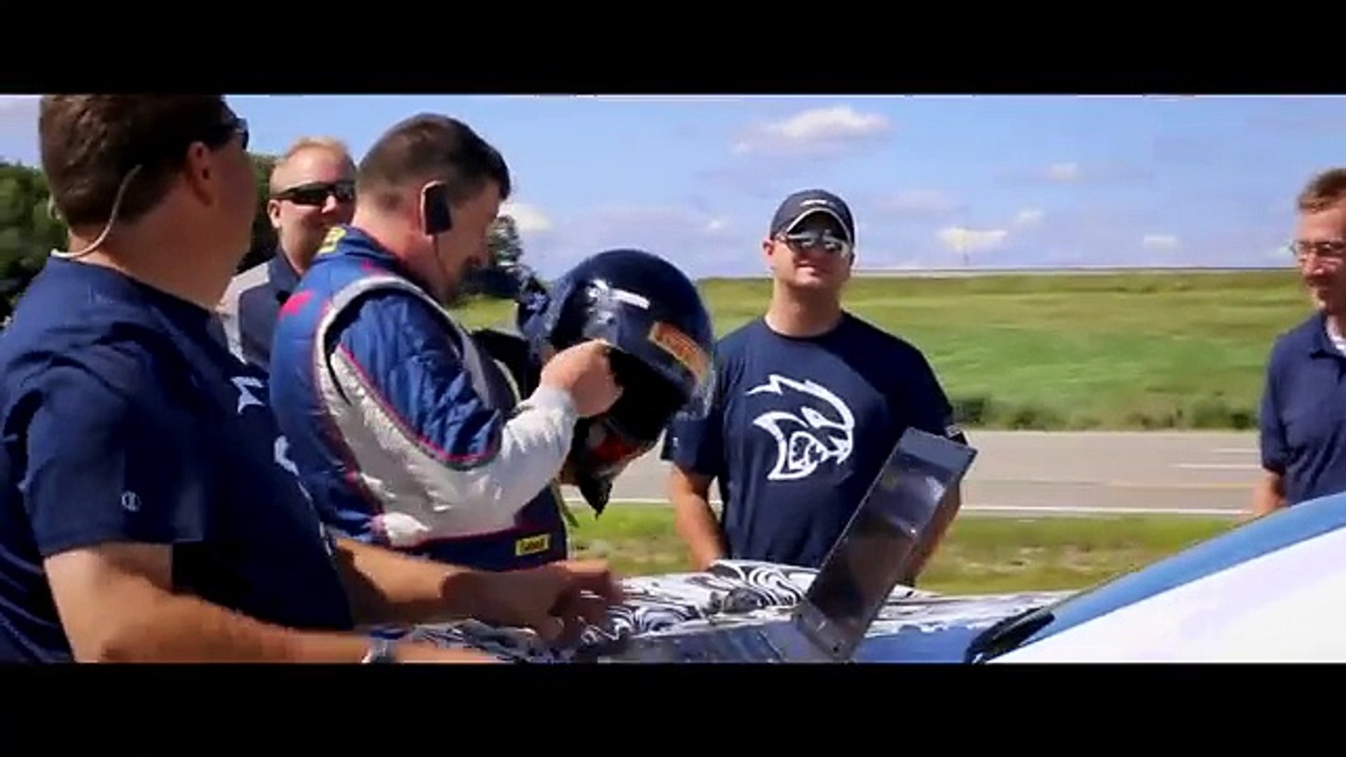 ⁣2015 Dodge Charger SRT Hellcat High Speed Testing