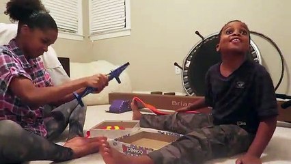 Bad Baby Spiderman vs Venom vs Pink Spidergirl - Shasha and Shiloh