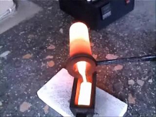 METAL POURING AT HOME (Just like pure water)