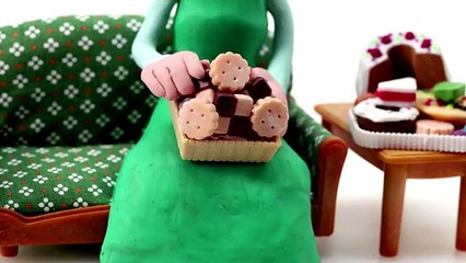 CRAZY Elsa gets EATEN by Play Doh - Disney Frozen Princess Stop Motion Movies