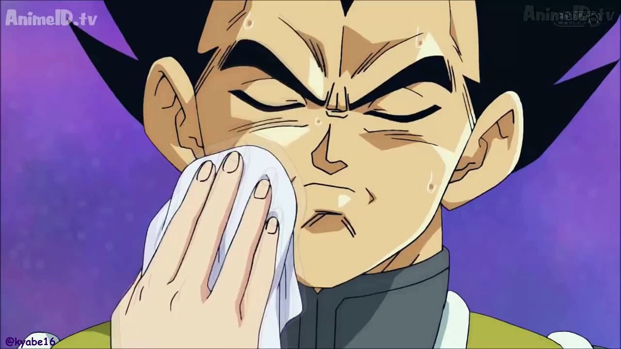 BULMA LIMPIA A VEGETA EN DRAGON BALL SUPER