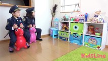 警察ごっこ!!手錠の練習はバッチリ!パトロールは・・・ こうくんねみちゃん