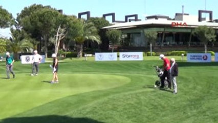 Ingiliz Büyükelçi Moore Dünyanın En Iyi Golf Sahaları Türkiye'de
