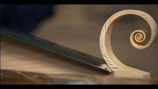 Tailler des spirales de Fibonacci parfaites dans du bois !