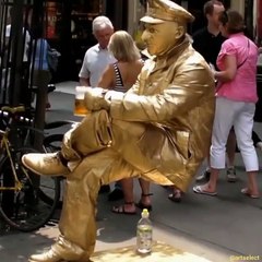 Sokakta Heykel Taklidi Yapan Sayko Dayı