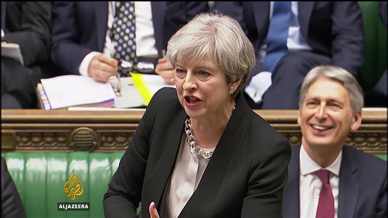 UK parliament backs snap vote