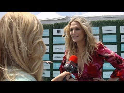 Molly Sims Interview 2nd Annual Super Saturday LA! Green Carpet Arrivals