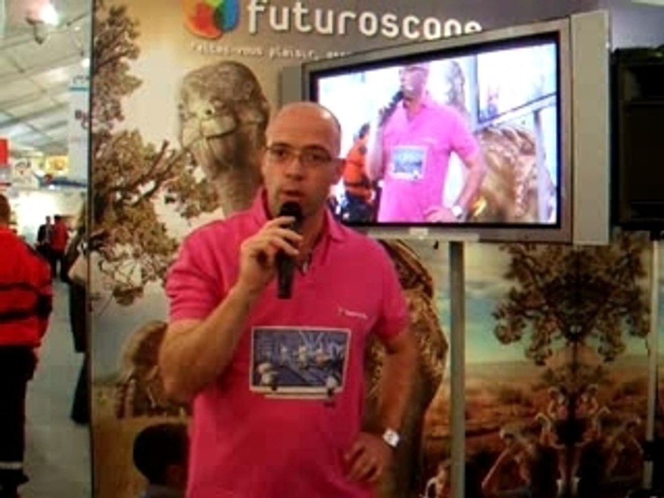 Démo Réalité augmentée sur le stand Futuroscope