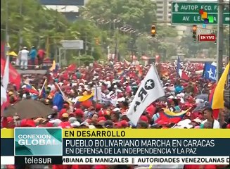 Venezuela: el pueblo chavista comienza a llegar a la Avenida Bolívar