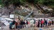 Mumbai-Goa highway collapse : 2 bodies found, dozens still missing | Oneindia News