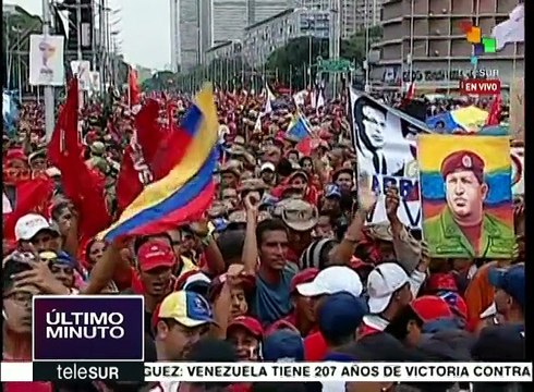 Miles de venezolanos marchan en Caracas en defensa de la paz