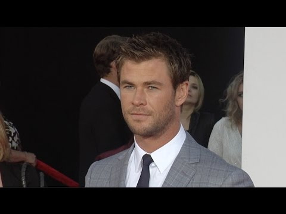 Chris Hemsworth "Avengers Age of Ultron" World Premiere Red Carpet