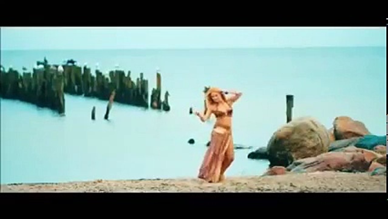 Cheez Badi Belly Dancing onTu cheez Badi hai mast mast - YouTube