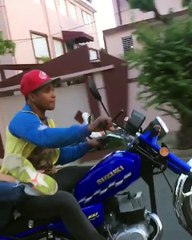 Carlos Montesquieu en su viejo barrio