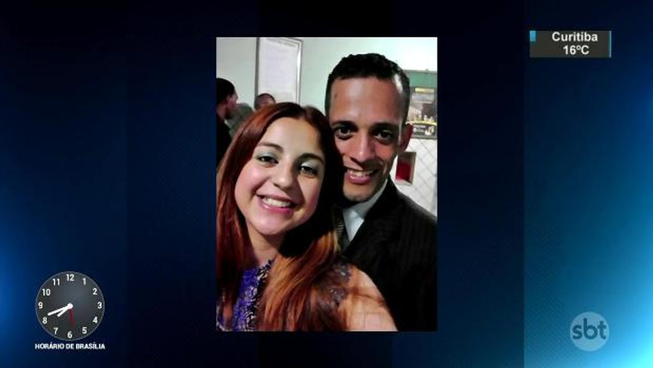 Homem mata esposa a facadas na frente dos filhos