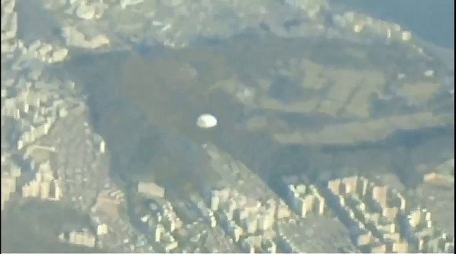 UFOs Filmed From Planes