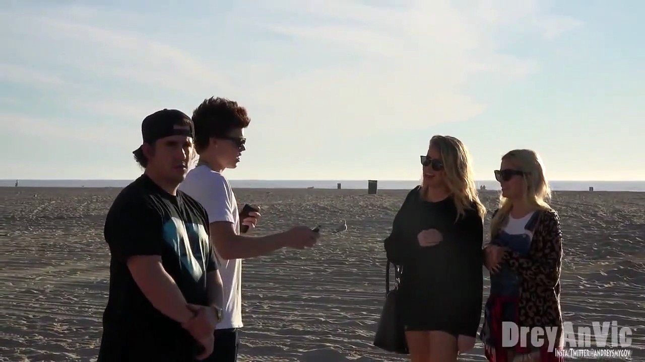 New Kissing Prank -Kissing Hot Gi