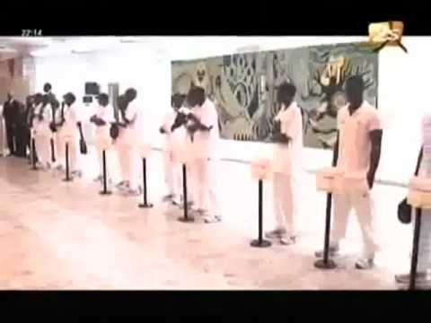 Réaction de Macky Sall et remise du drapeau à Hortense Diedhiou - Sport 2s - 23 Juillet 2012