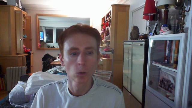 Wiwi égratigne holding on for life de Broken Bells