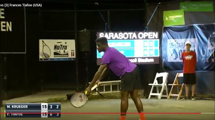 Un match de tennis perturbé par un rapport sexuel un peu trop bruyant